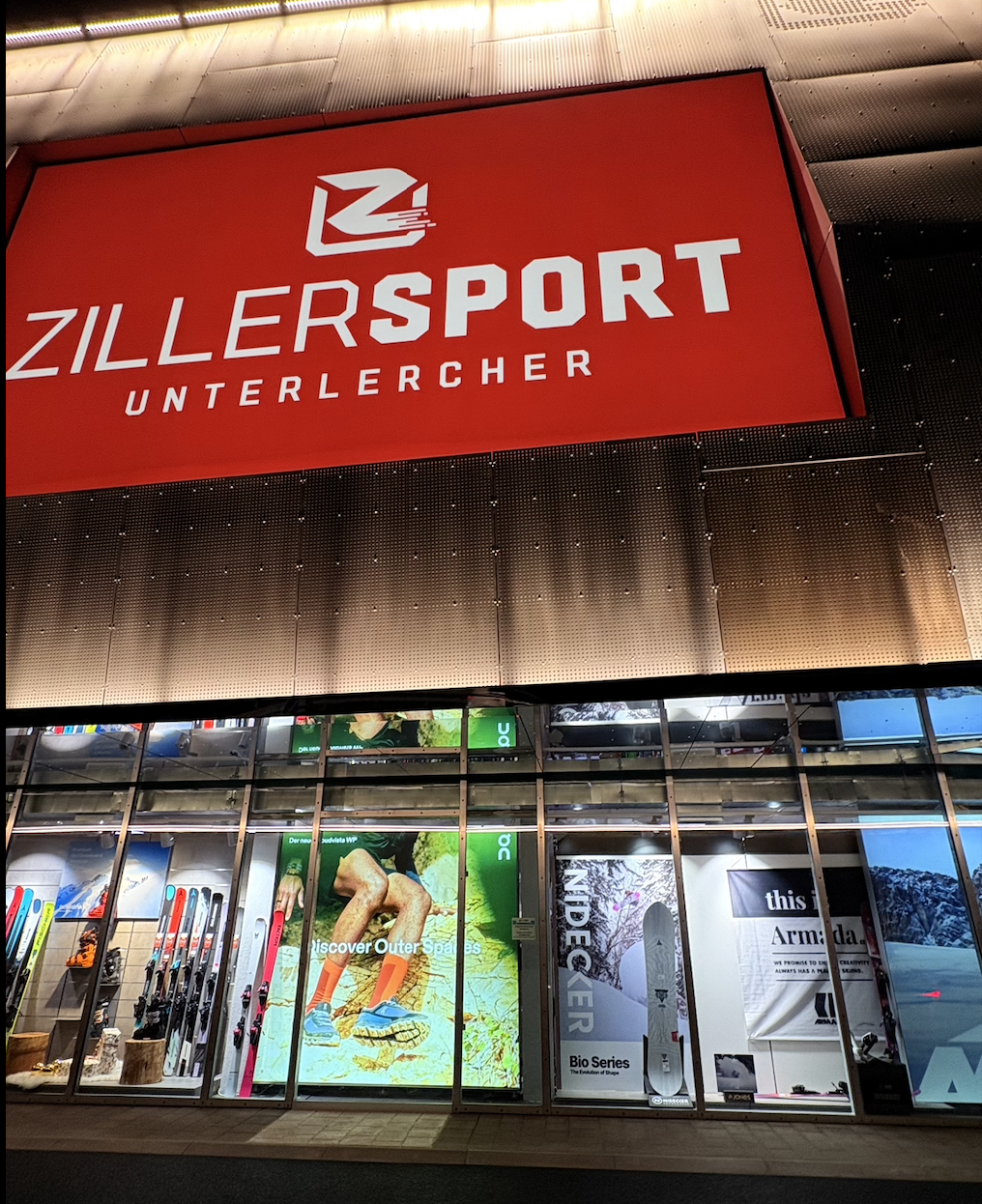 Zillersport Shop Window